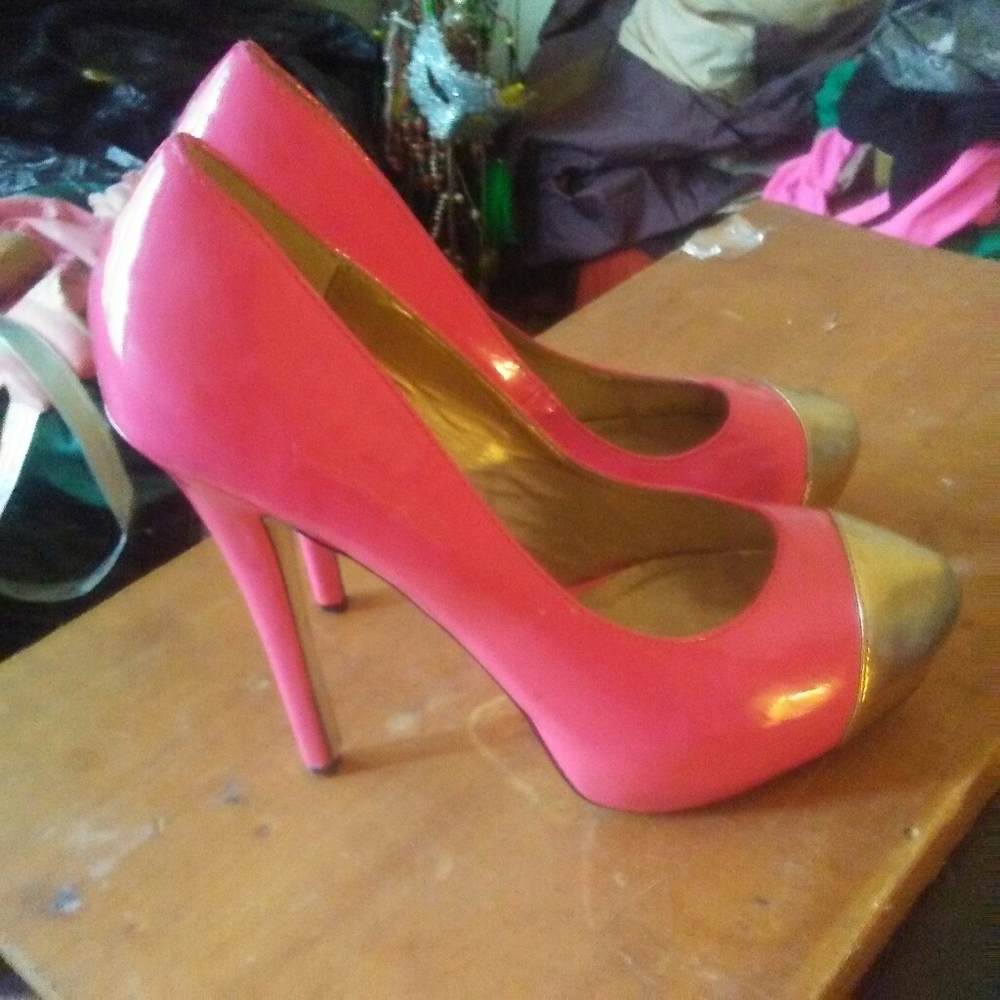 High heel shoes